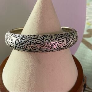 Premier Designs PD Cuff Bracelet